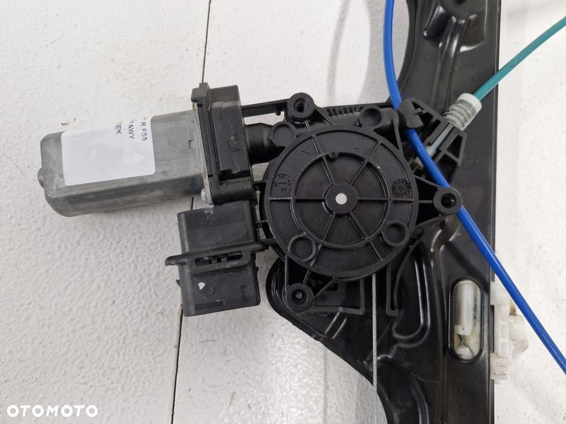 MINI COOPER F55 PODNOŚNIK MECHANIZM SZYBY PRAWY PRZÓD 5 PIN 7320278 - 3