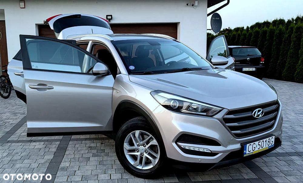 Hyundai Tucson 1.6 GDI BlueDrive Design 2WD - 26