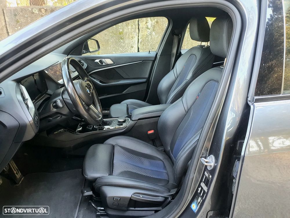 BMW 116 d Pack Desportivo M - 8
