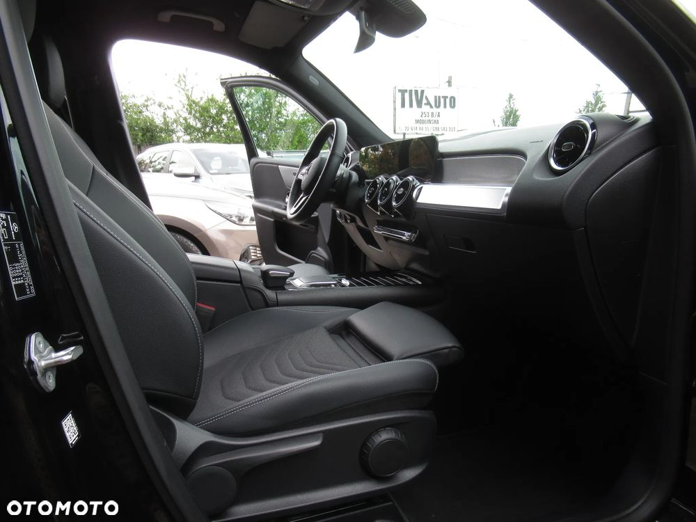 Mercedes-Benz GLB 200 7G-DCT - 11
