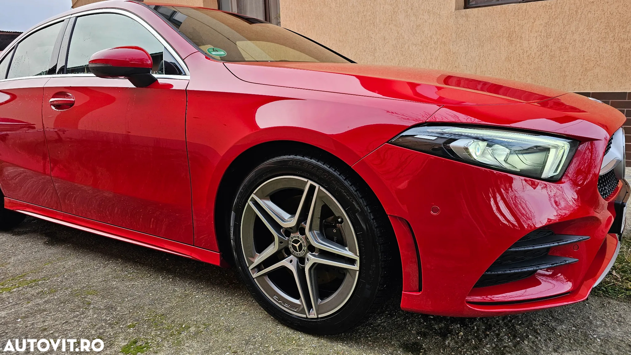 Mercedes-Benz A 220 4Matic 7G-DCT AMG Line - 8