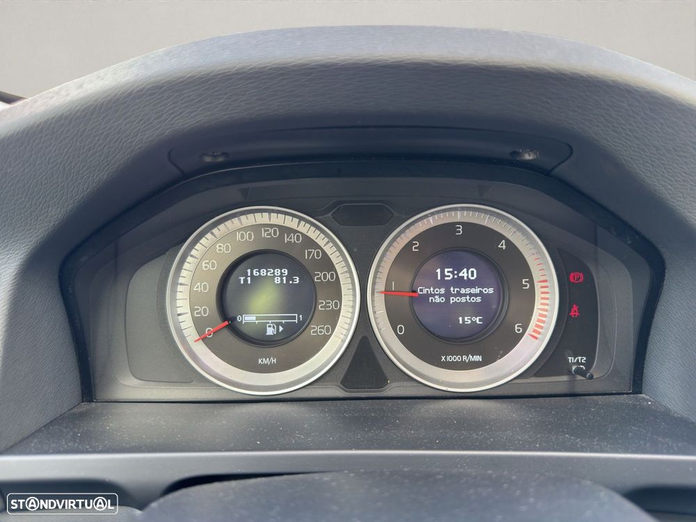 Volvo V60 1.6 D2 Momentum Eco - 11