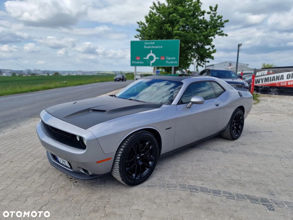 Dodge Challenger - 3