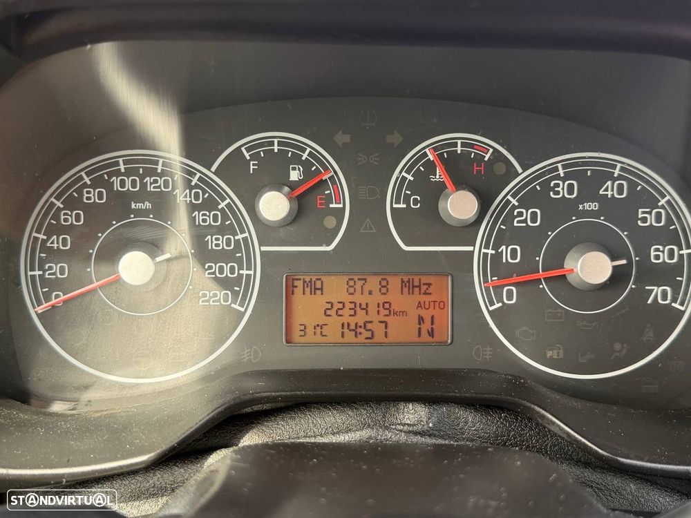 Fiat Grande Punto - 6