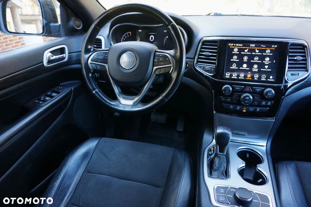 Jeep Grand Cherokee - 19