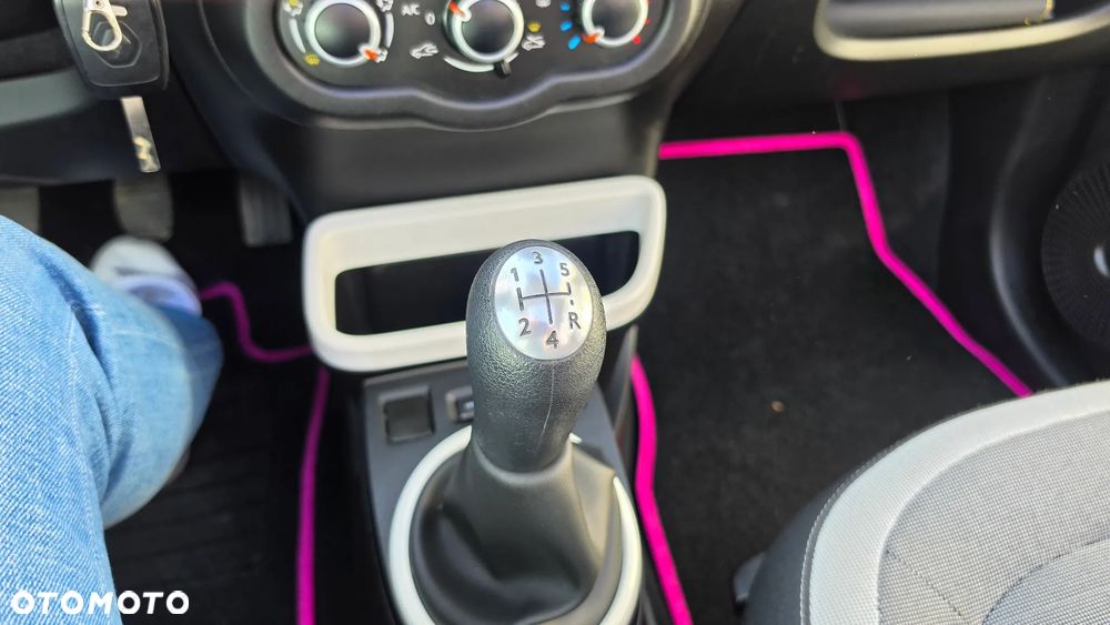 Renault Twingo SCe 70 Experience - 28