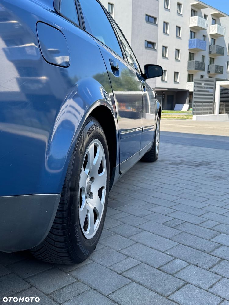 Audi A4 Limousine - 5