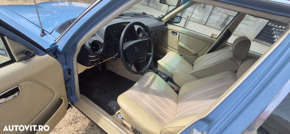 Mercedes-Benz E - 5