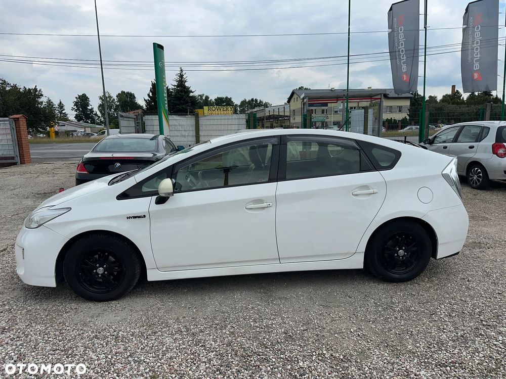 Toyota Prius - 5