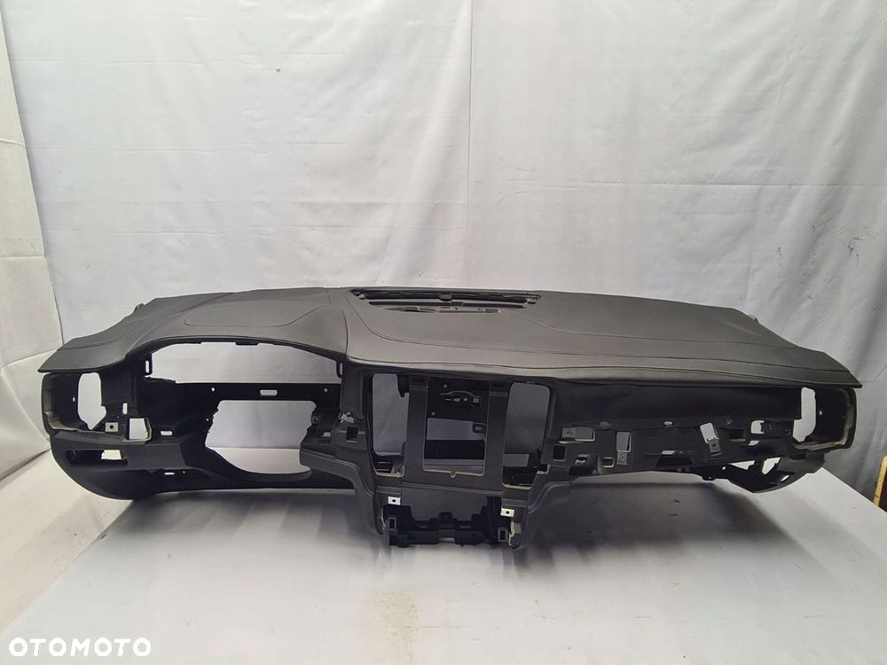 DESKA ROZDZIELCZA KONSOLA V90 S90 KOKPIT VOLVO SKORA SKÓRA - 1