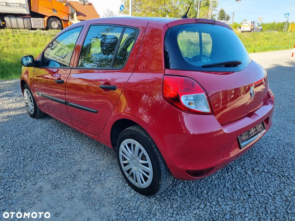 Renault Clio 1.2 16V 75 Yahoo - 5