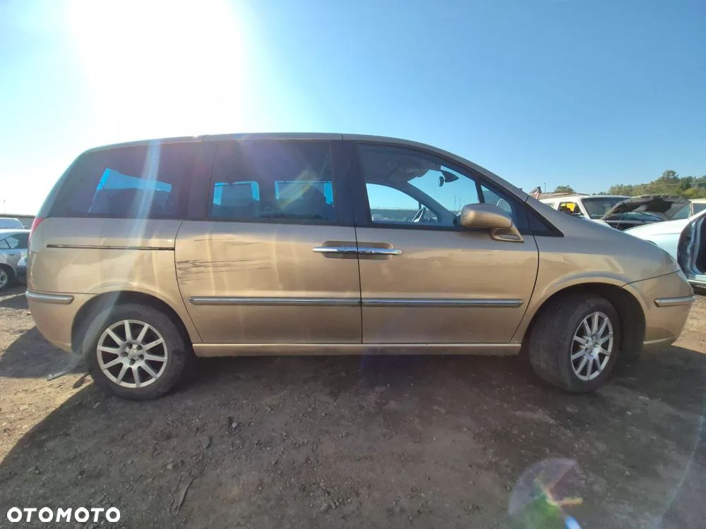 PRZEDNIE PRAWE DRZWI Lancia Phedra - 3