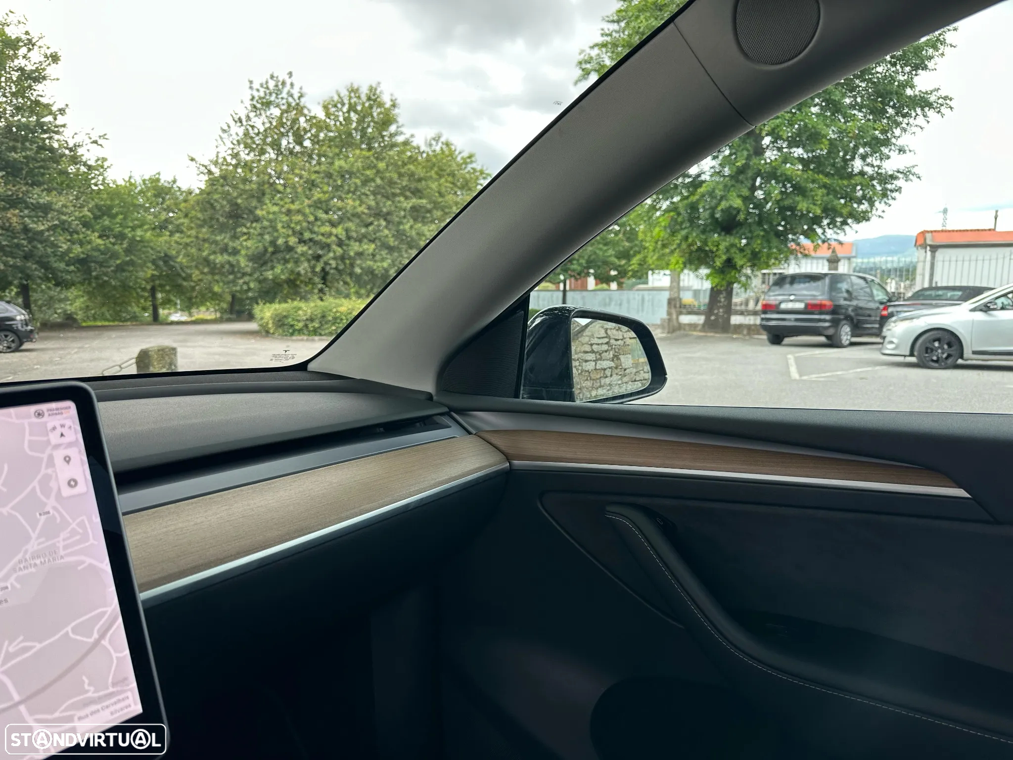 Tesla Model Y Long Range Dual Motor AWD - 26