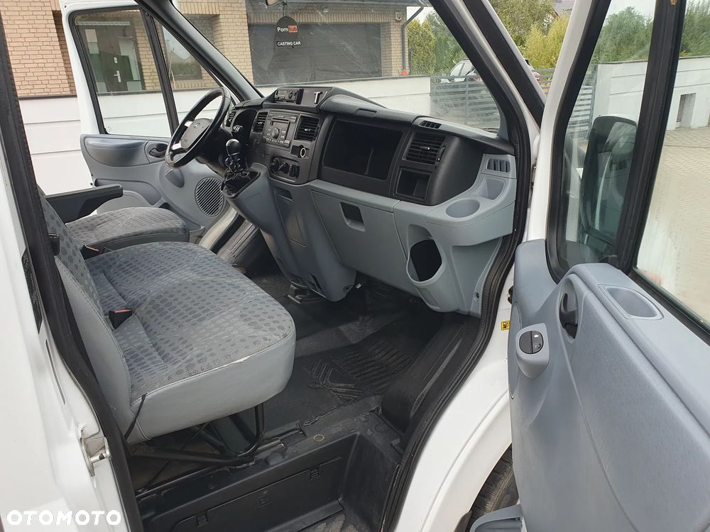 Ford Transit - 11