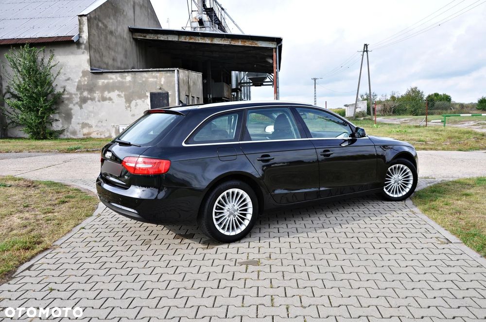 Audi A4 Avant 2.0 TDI ultra - 9