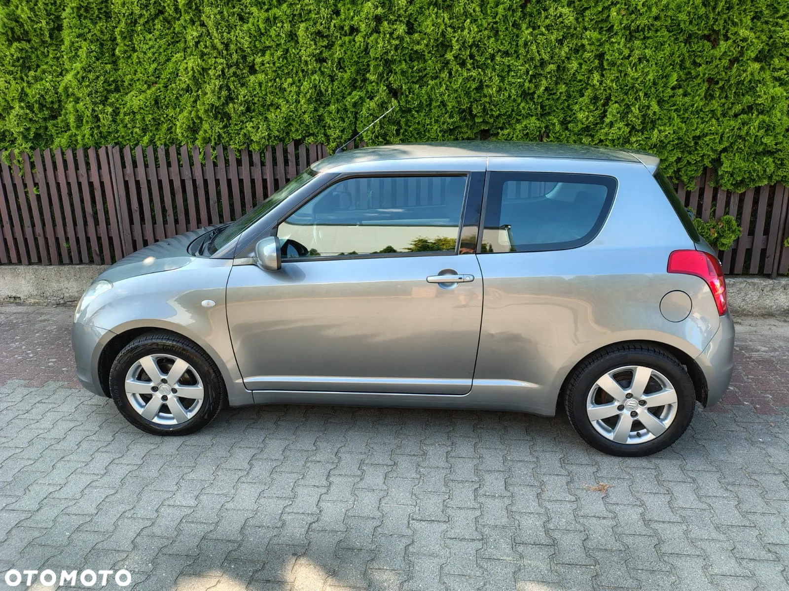 Suzuki Swift 1.3 A-M-T Comfort - 12