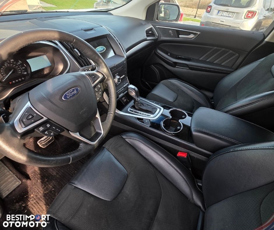 Ford Edge - 8