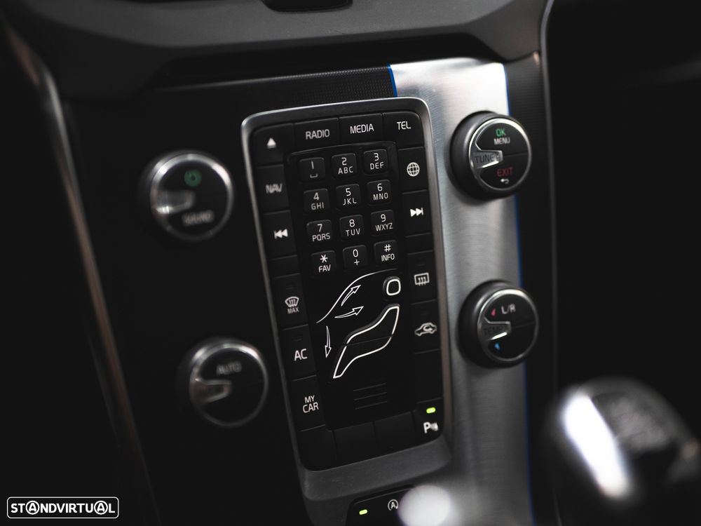 Volvo V40 2.0 D3 R-Design - 20