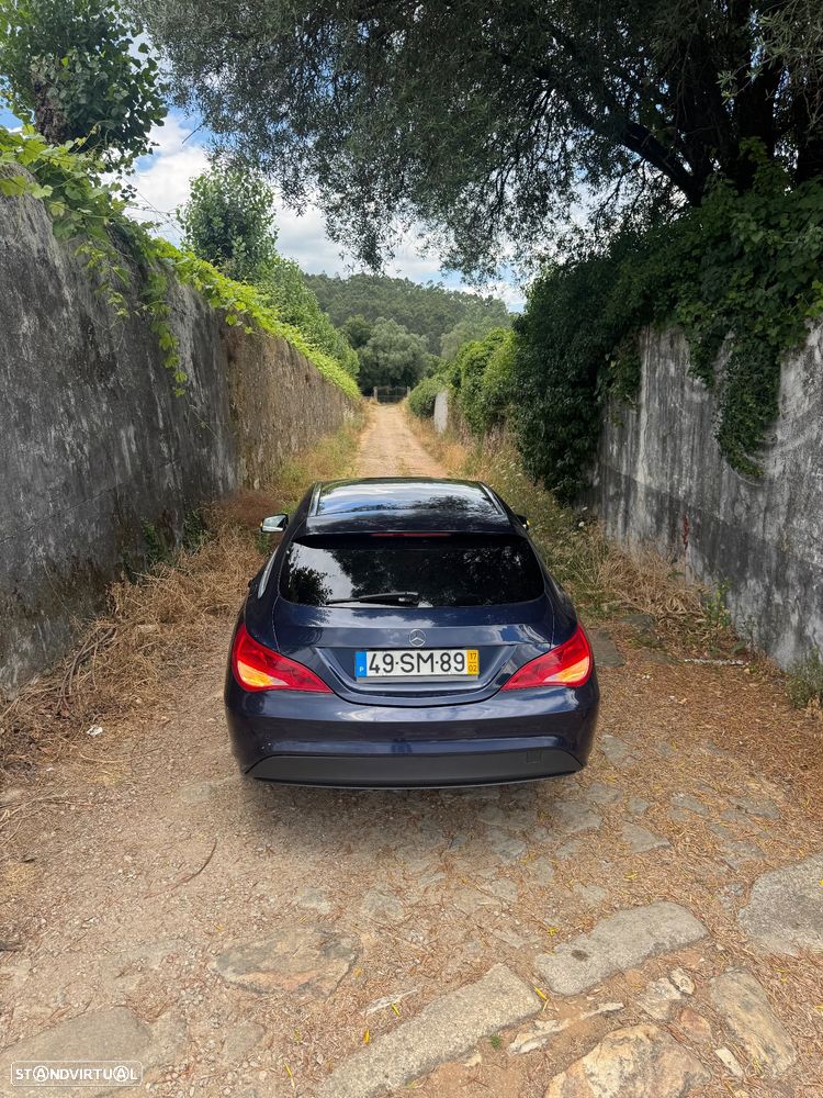 Mercedes-Benz CLA 180 d Shooting Brake - 8