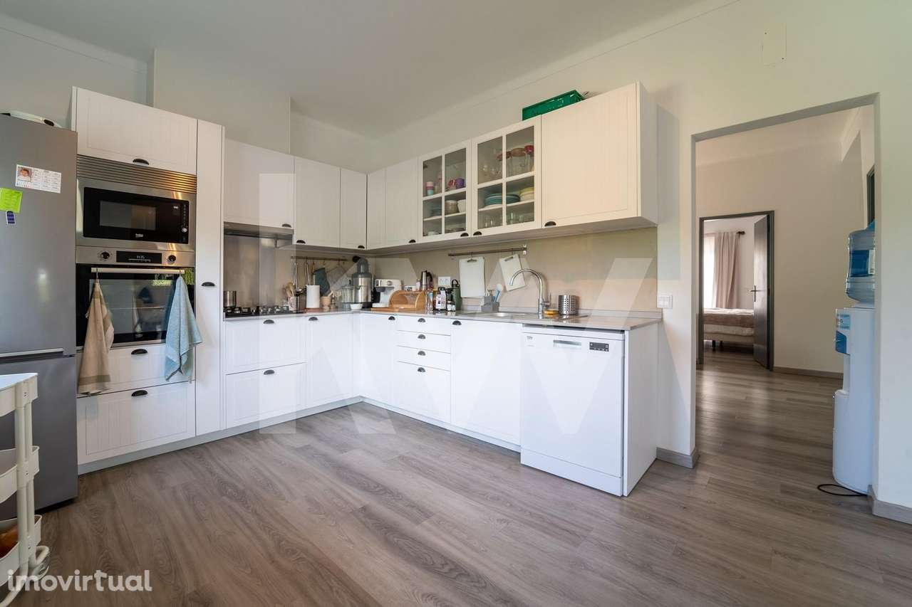 Moradia T4+1 totalmente remodelada Vale da Telha - Grande imagem: 4/28