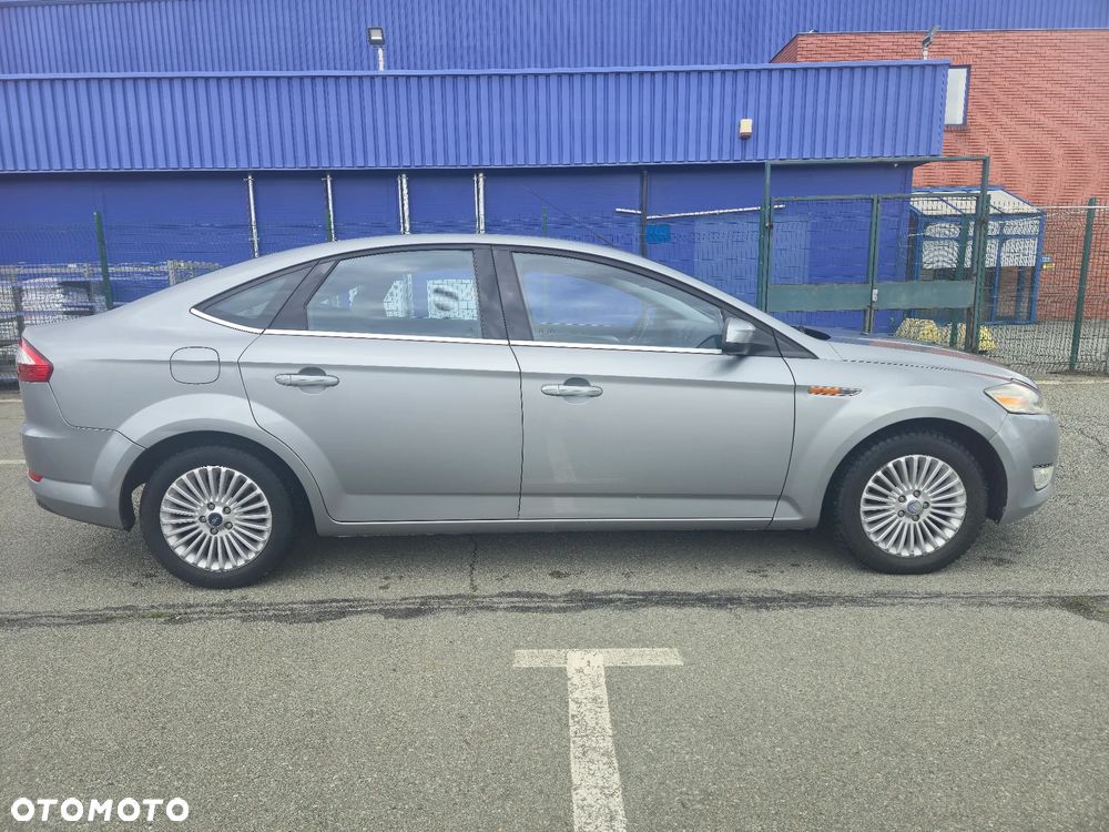 Ford Mondeo - 8