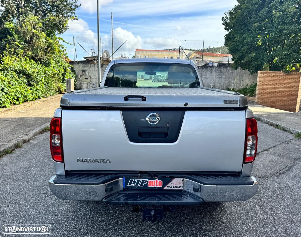Nissan Navara 2.5 dCi CD LE Hi-Tech - 7