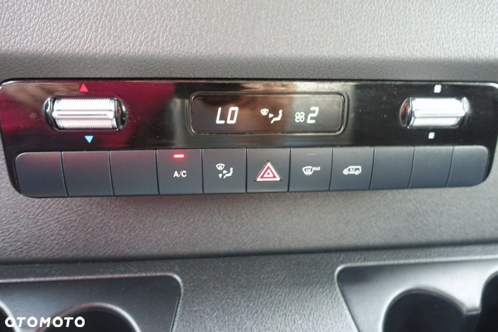 Mercedes-Benz Sprinter - 35