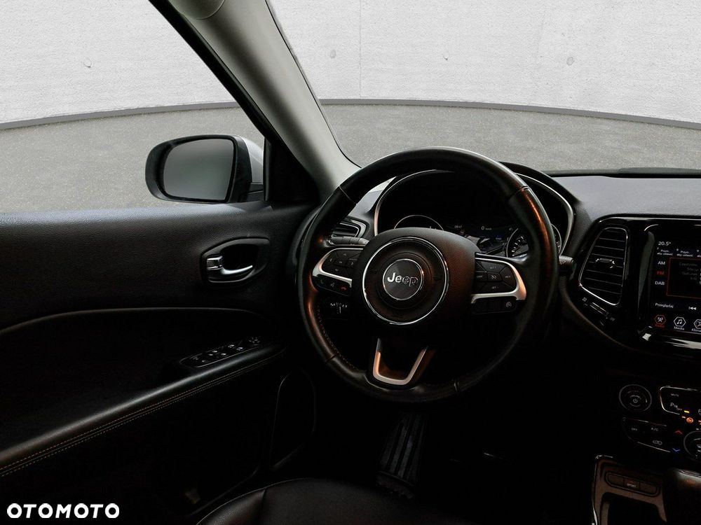 Jeep Compass - 17