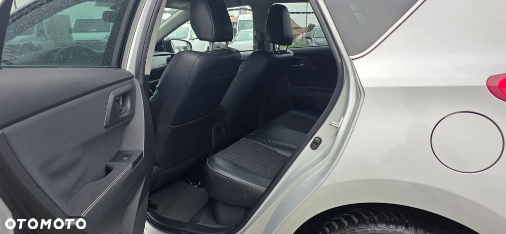 Toyota Auris 1.8 HSD Luna - 14