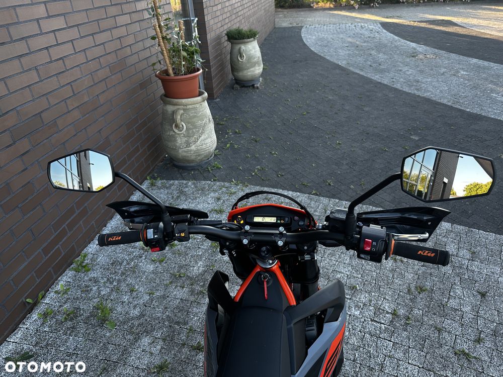 KTM SMC 690 - 10