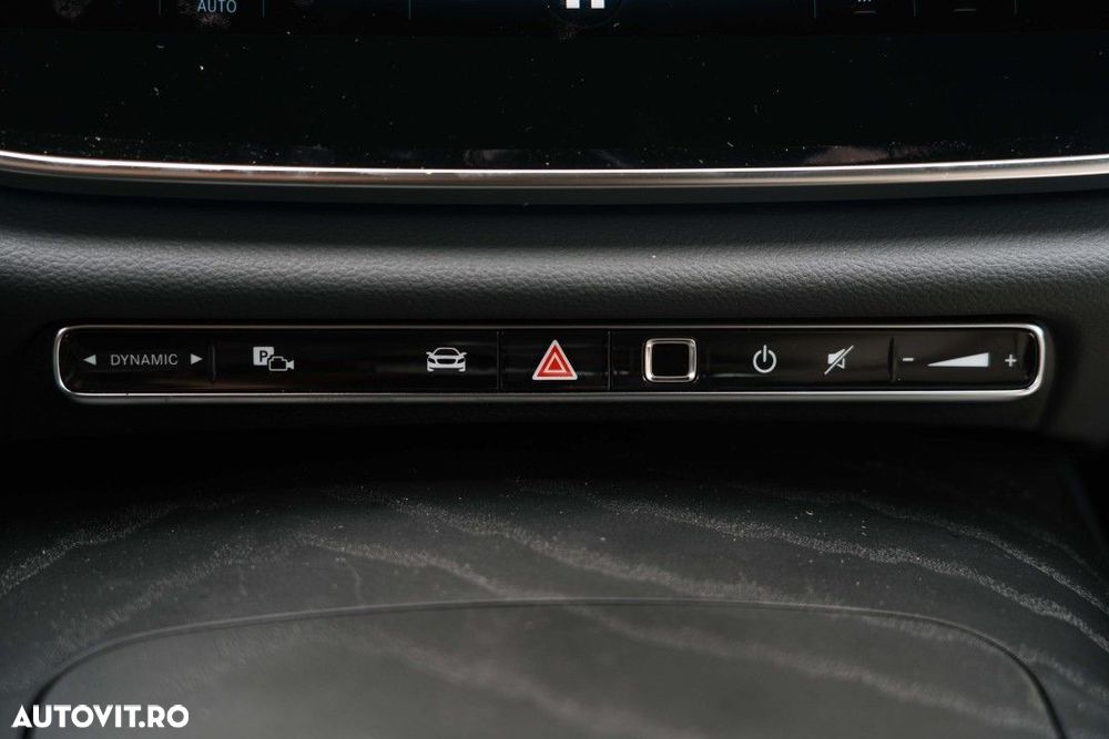 Mercedes-Benz E - 33