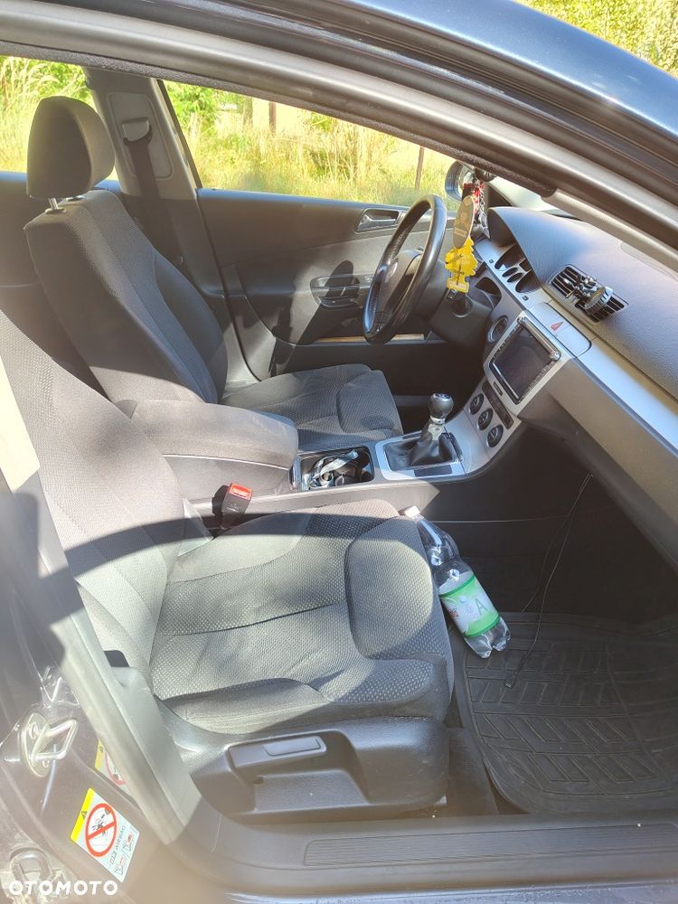 Volkswagen Passat - 6