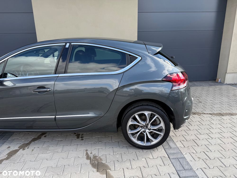 Citroën DS4 2.0 HDi SportChic - 25