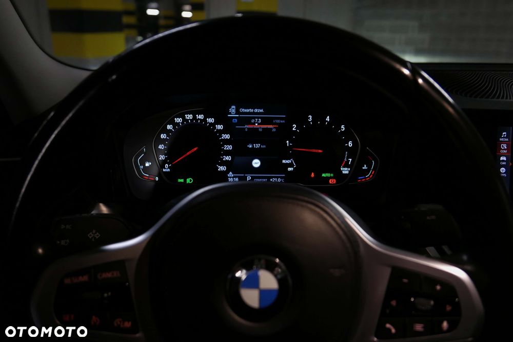 BMW Seria 3 - 16