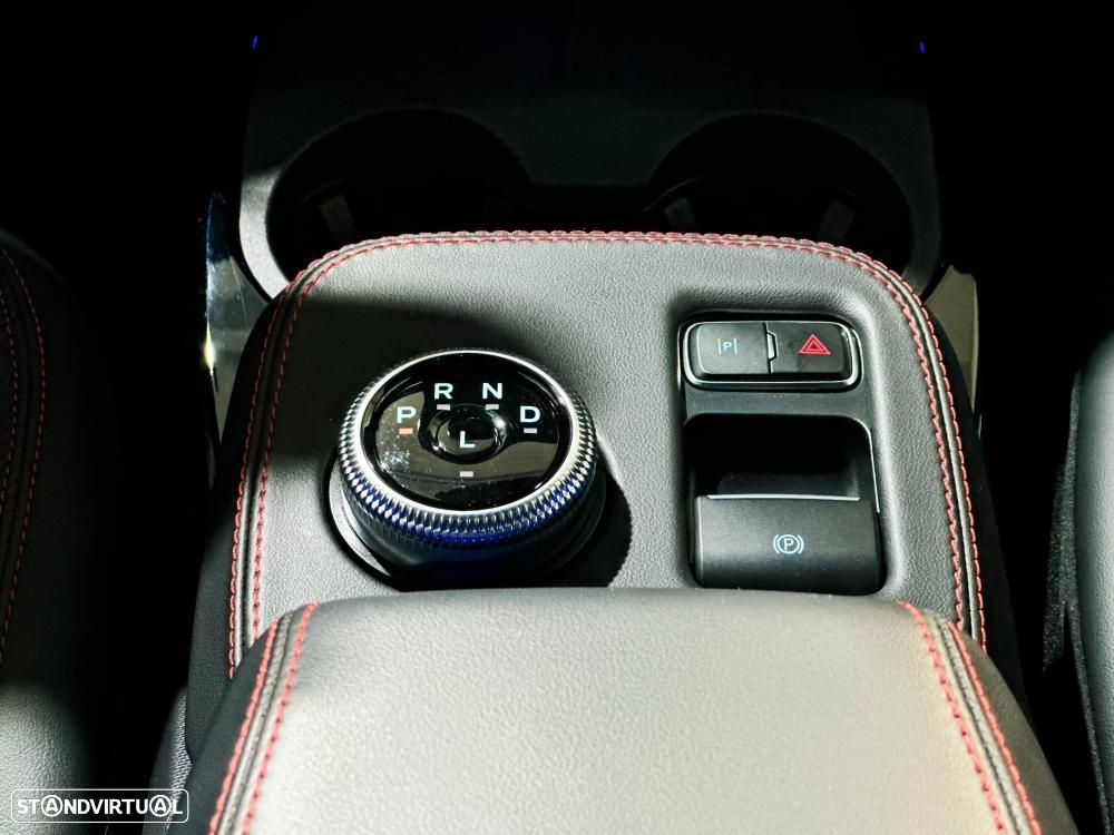 Ford Mustang Mach-E AWD PREMIUM - 25