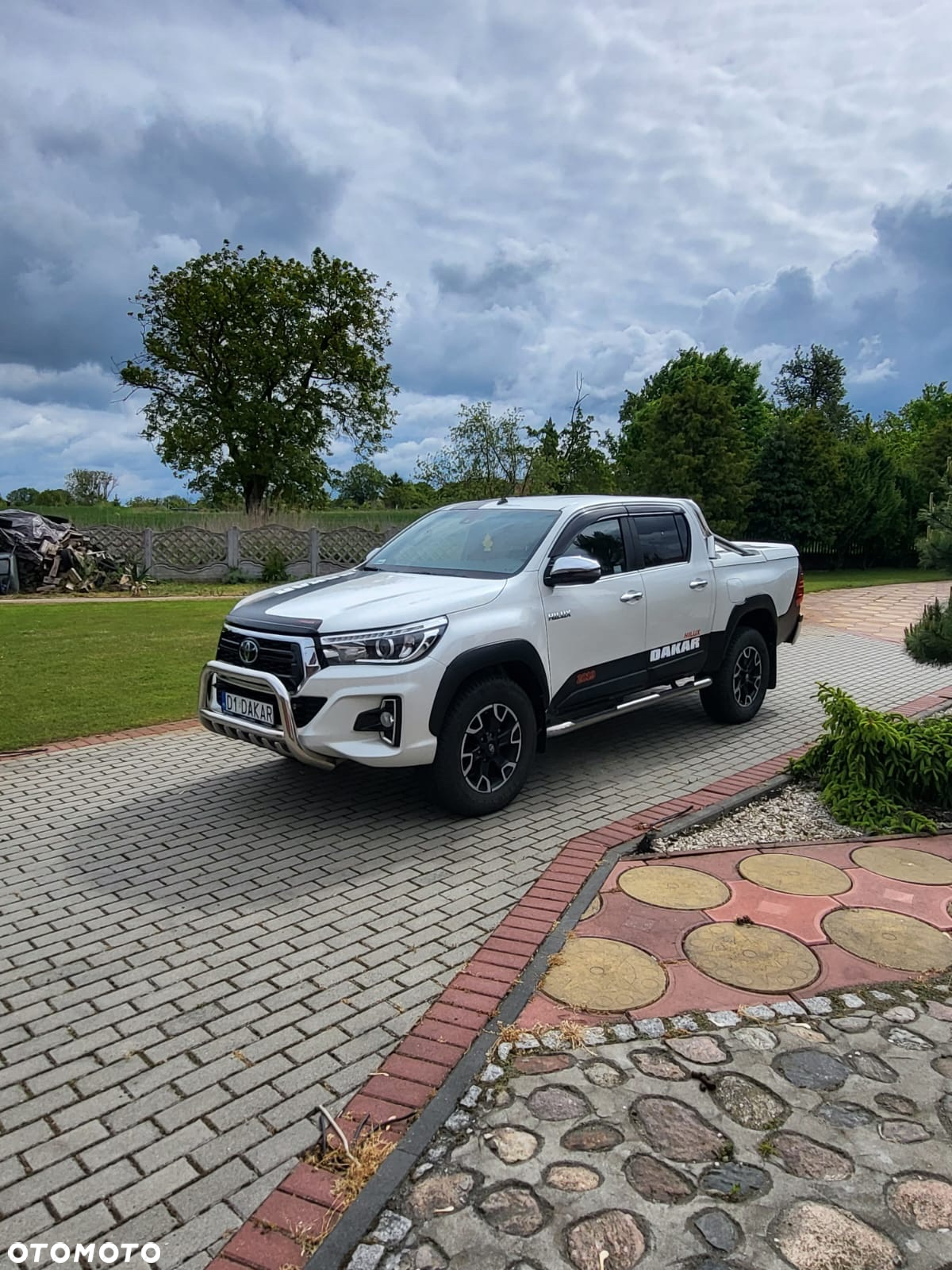 Toyota Hilux - 3