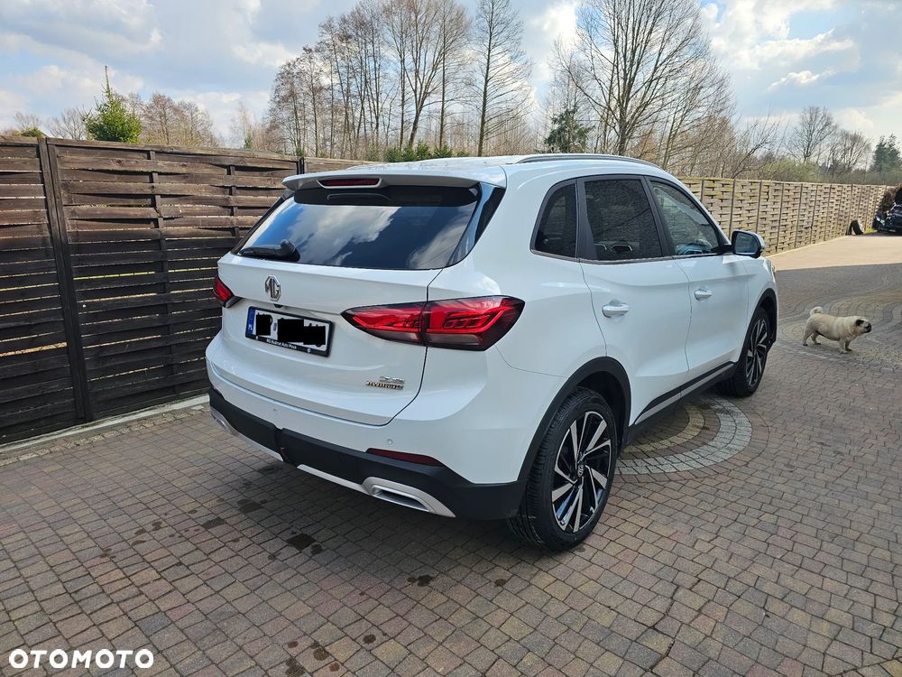 MG ZS Hybrid+ - 8