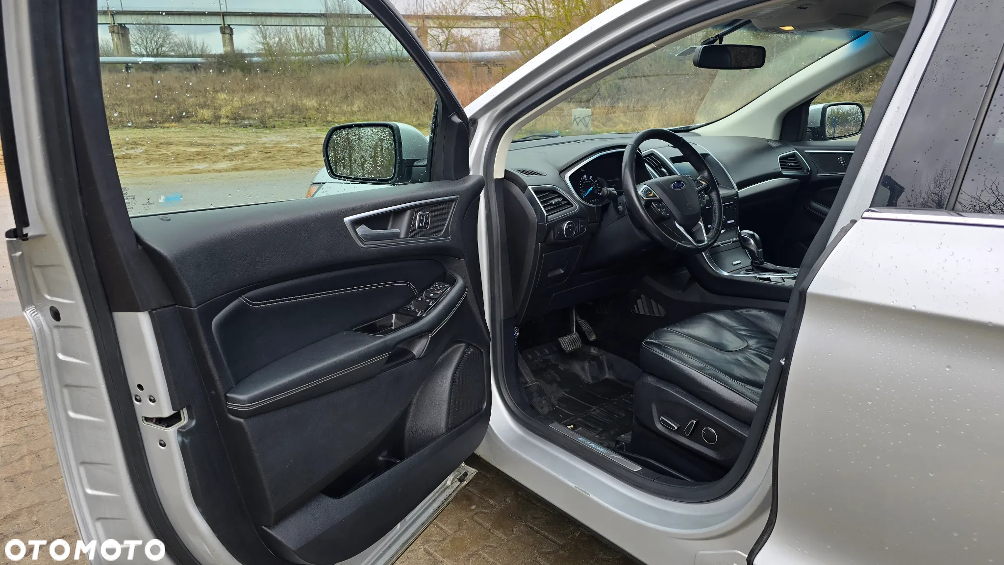 Ford Edge - 8