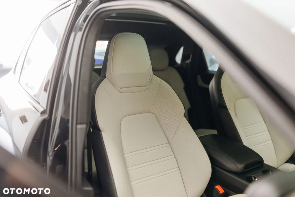 Porsche Cayenne GTS - 24