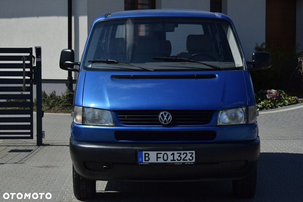 Volkswagen Transporter - 2