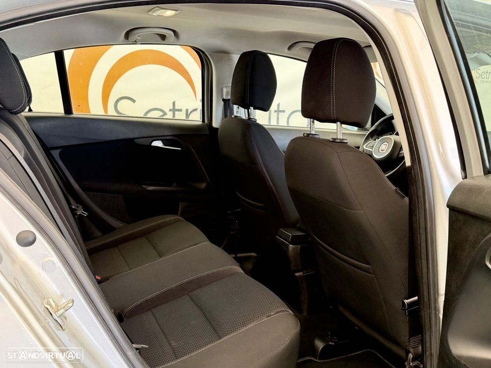 Fiat Tipo 1.3 M-Jet Lounge J17 - 11