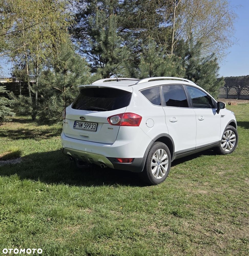 Ford Kuga 2.0 TDCi 4x4 Titanium - 3