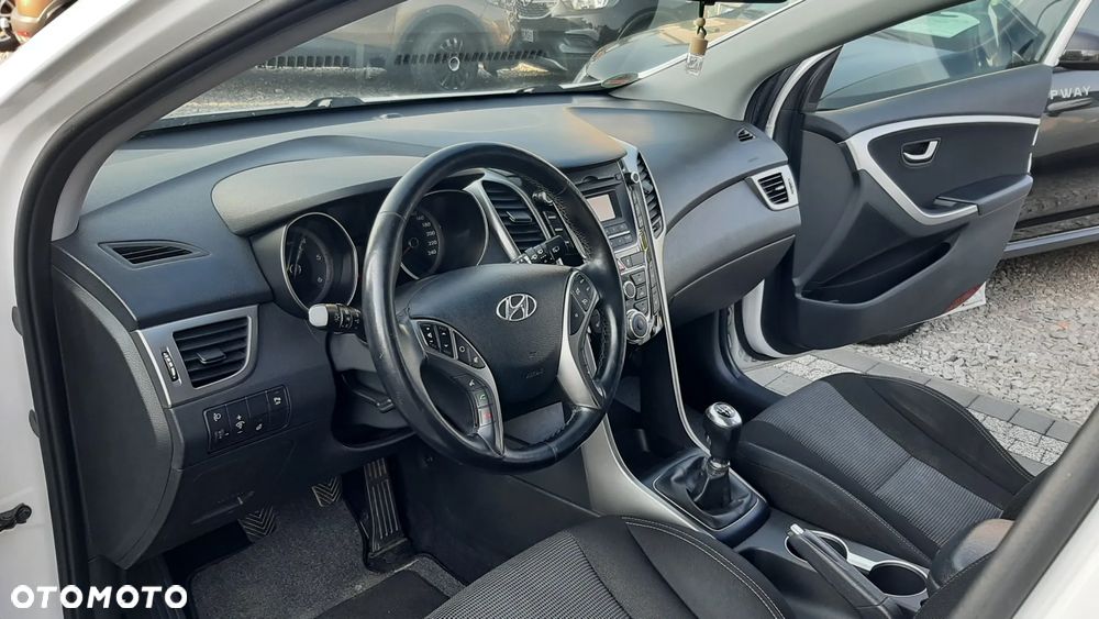 Hyundai i30 1.4 CRDi Trend - 9