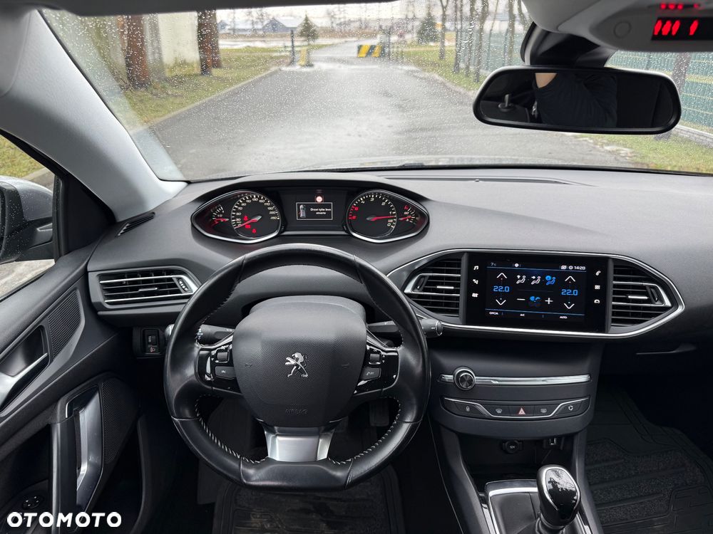 Peugeot 308 BlueHDi FAP 130 Stop & Start Style - 11