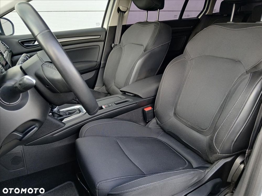 Renault Megane E-TECH Plug-in 160 BUSINESS EDITION - 10