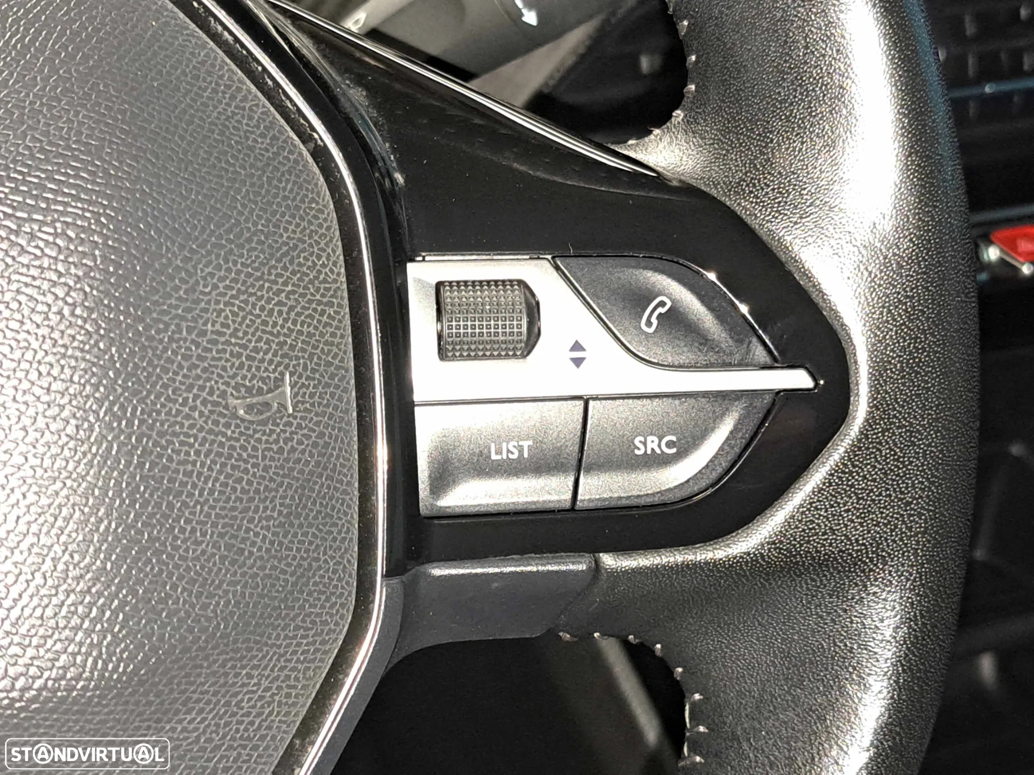 Peugeot 208 1.2 PureTech Active - 8