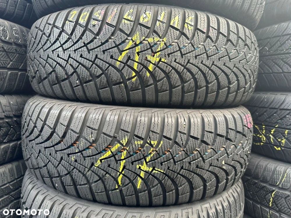 205/60r16 Goodyear UltraGrip 9_7,2mm_4szt_(17) - 4