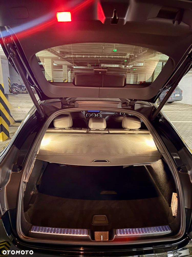Mercedes-Benz GLC 300 de 4-Matic Business Edition - 12