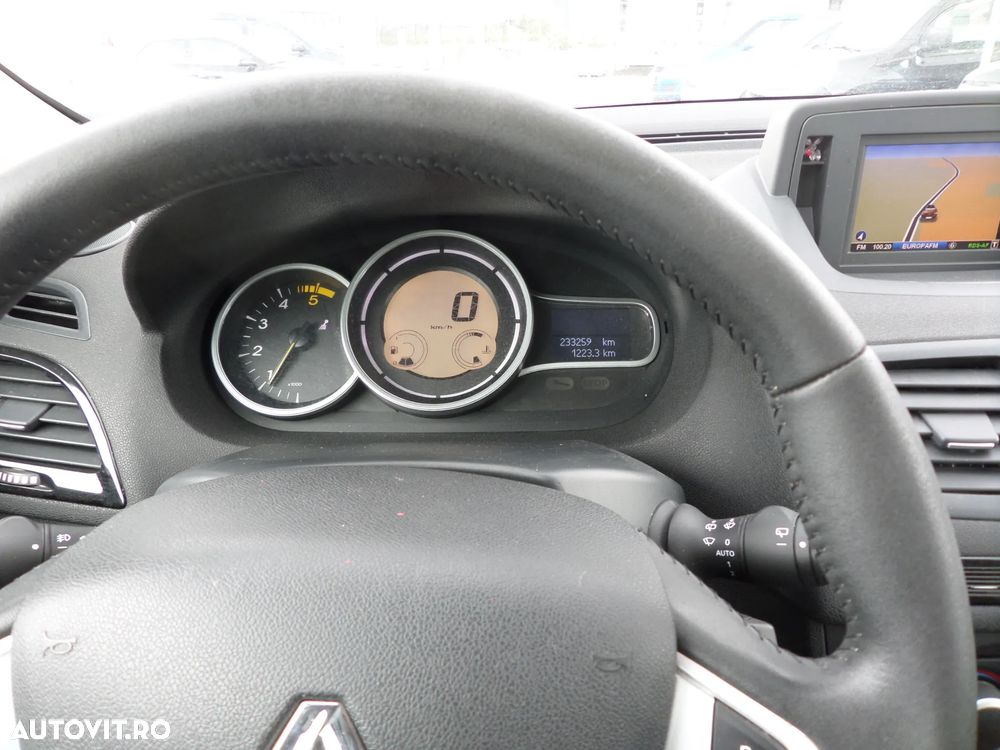 Renault Megane 1.5 dCi Dynamique - 31