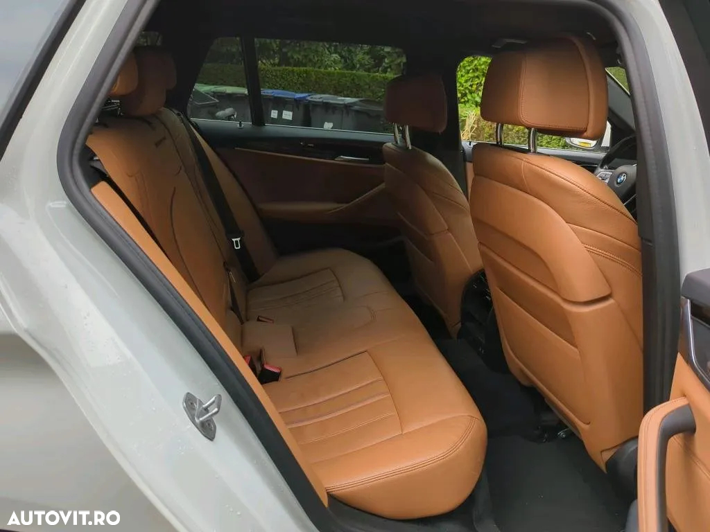 BMW Seria 5 518d AT MHEV - 25